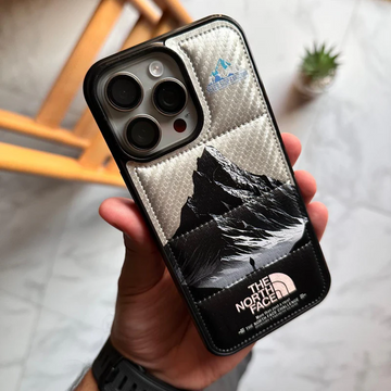 Husa iPhone - TNF Mountain V3